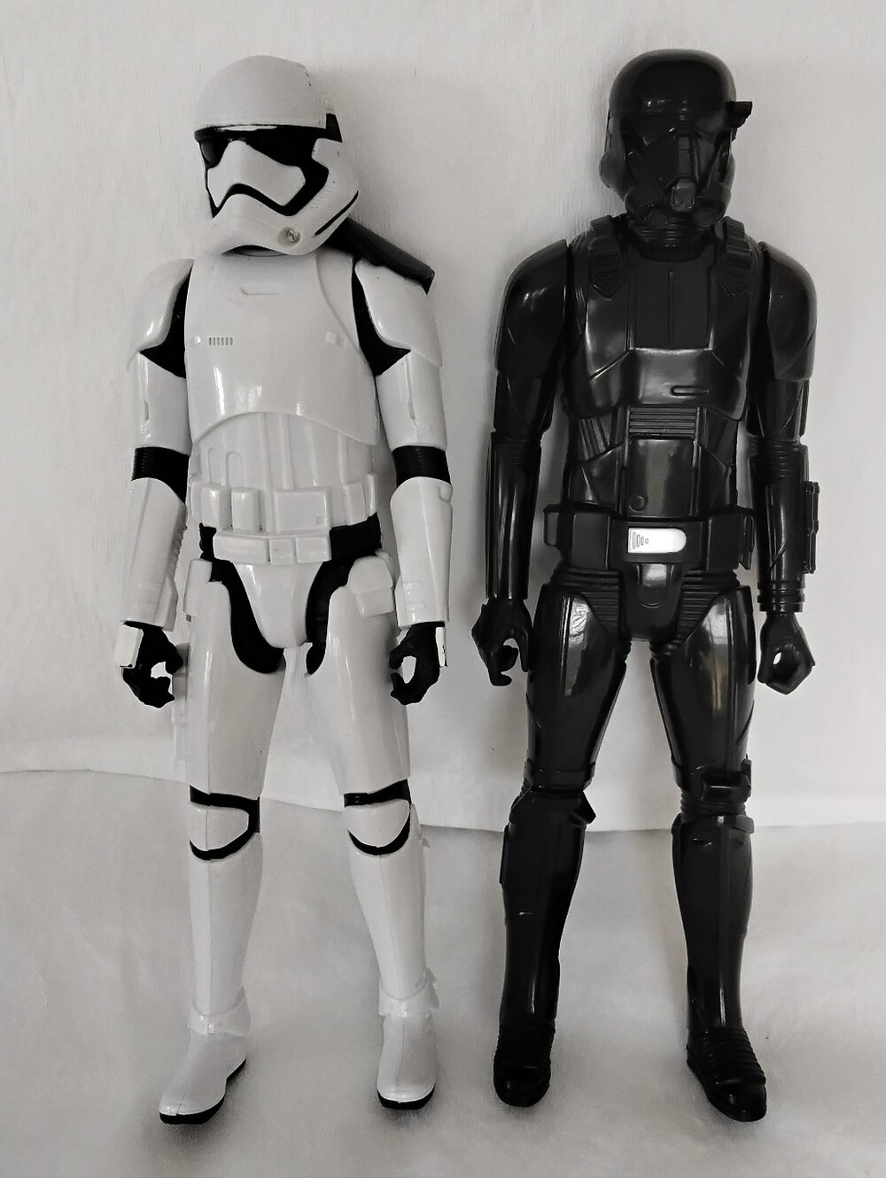 Hasbro Star War Rogue Imperial Death Trooper & First Order Stormtroper Set Of 2